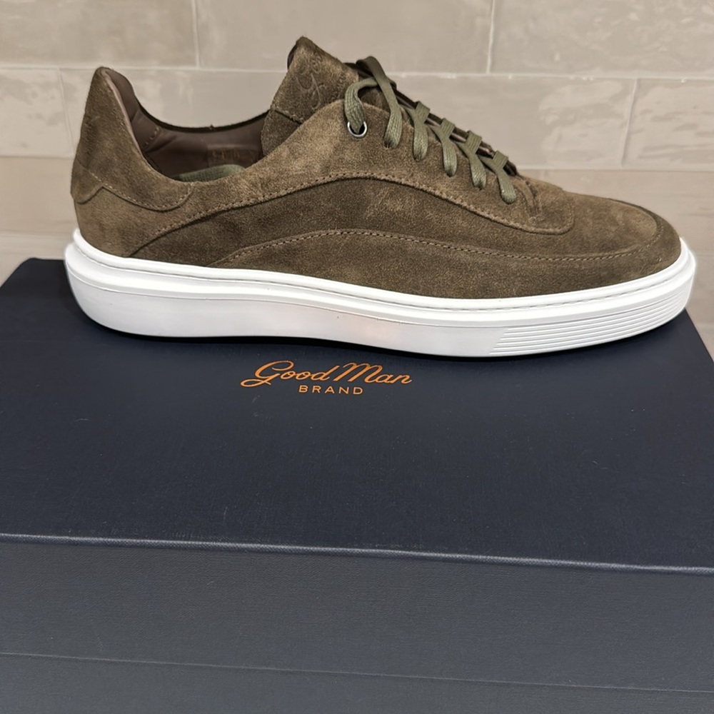 NWT MENS SNEAKERS